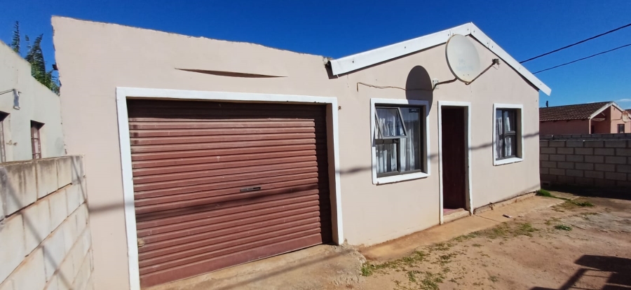 2 Bedroom Property for Sale in Govan Mbeki Eastern Cape